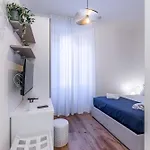 Porta Venezia Bilocale Moderno *