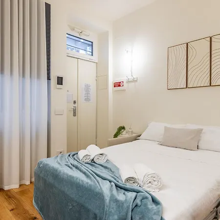 Porta Venezia Bilocale Moderno Apartament Mediolan