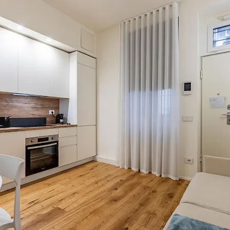 Porta Venezia Bilocale Moderno Apartament Mediolan